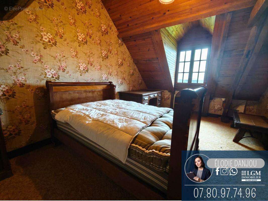 Maison à SAINT-HILAIRE-LA-GRAVELLE