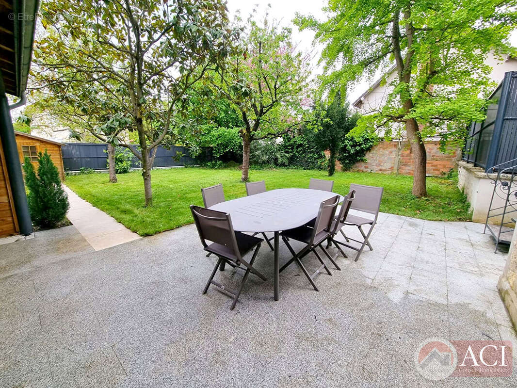 Maison à DEUIL-LA-BARRE