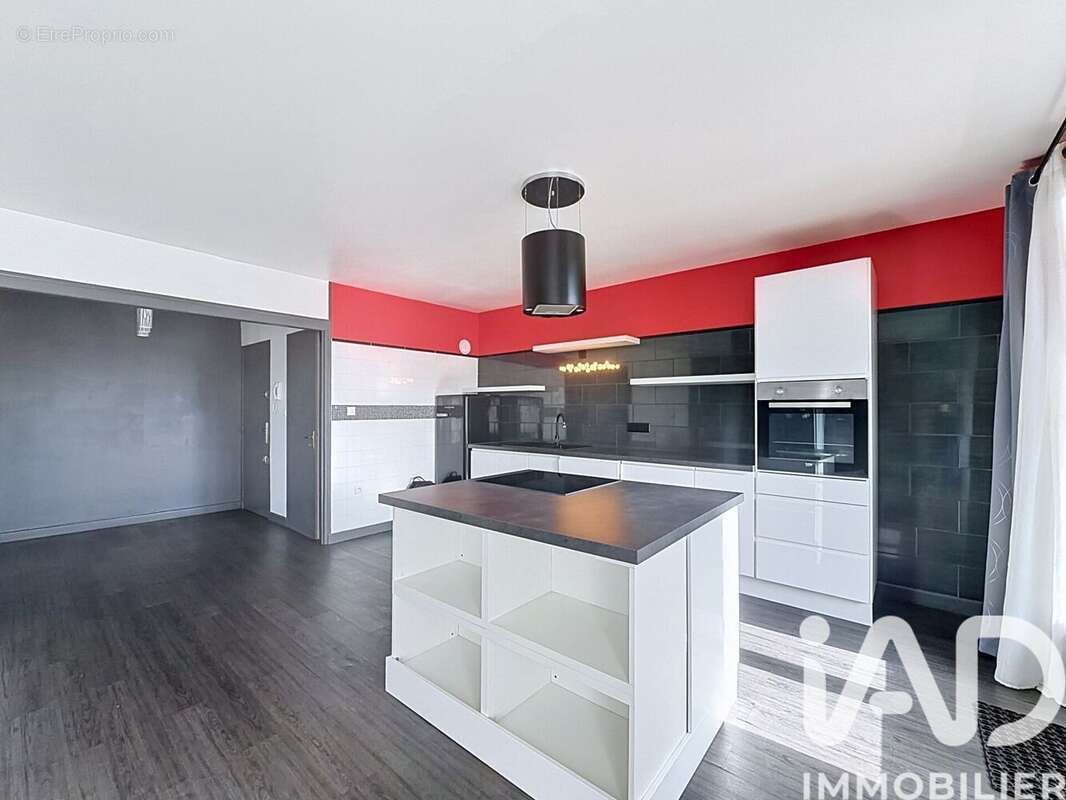 Photo 2 - Appartement à BRIVE-LA-GAILLARDE