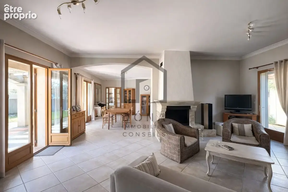 Maison 8 pièces 184 m² à vendre à Le Grau-Du-Roi (30240) - photo 7