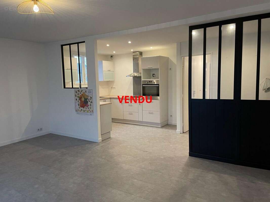 VENDU - Appartement à SAINT-JEAN-LE-BLANC