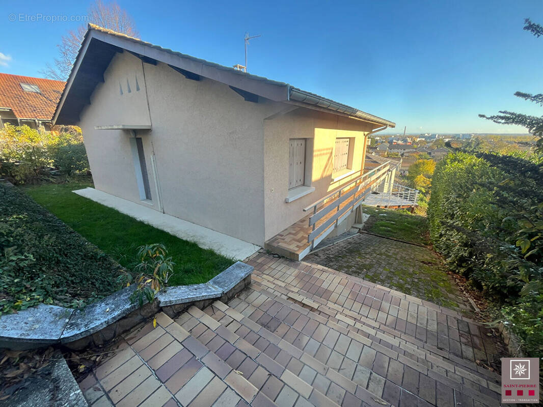 Maison à SAINT-MAURICE-DE-BEYNOST