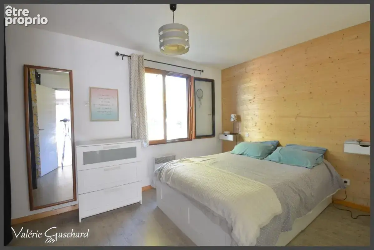 Ménesplet (proche Montpon-Ménestérol) Maison de  130 m² en parfait état - photo 5