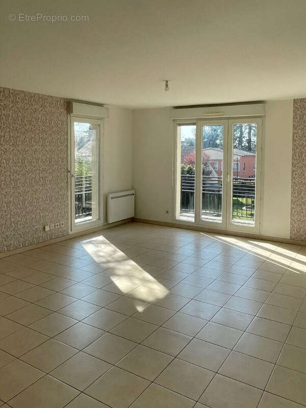 Appartement à SAINT-JEAN-DE-LA-RUELLE