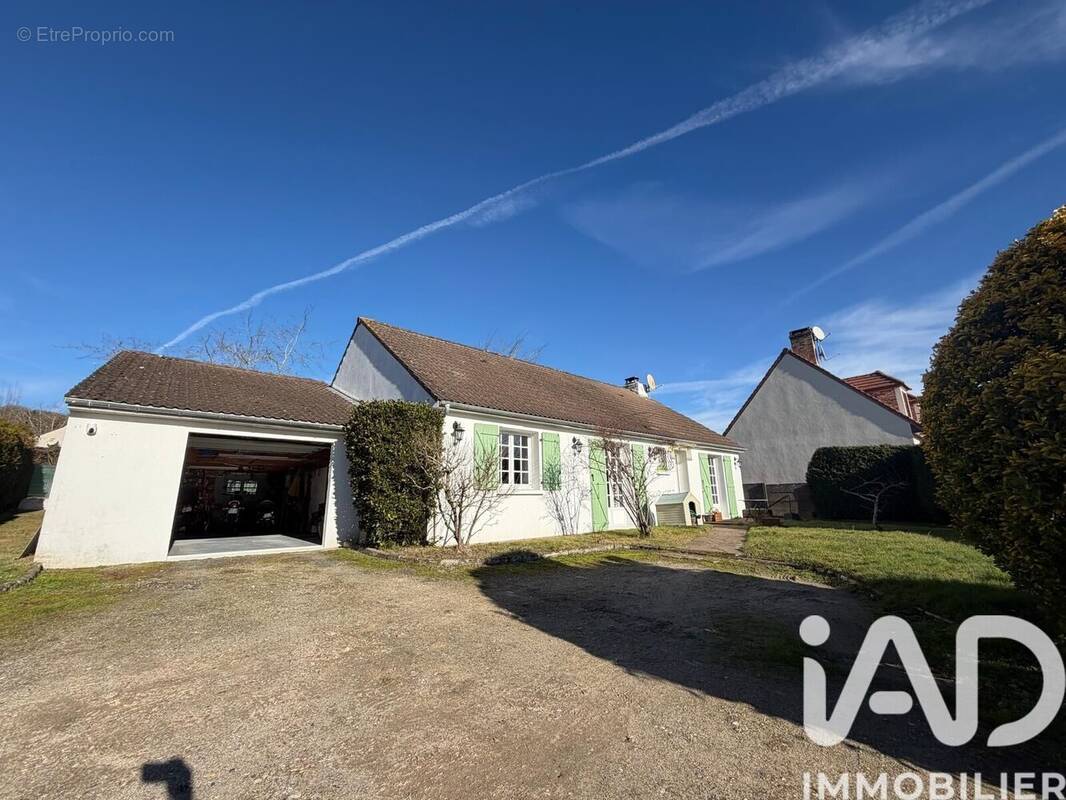 Photo 1 - Maison à LINAS