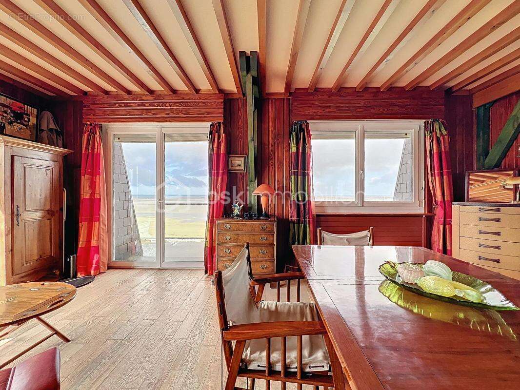 Appartement à HAUTEVILLE-SUR-MER