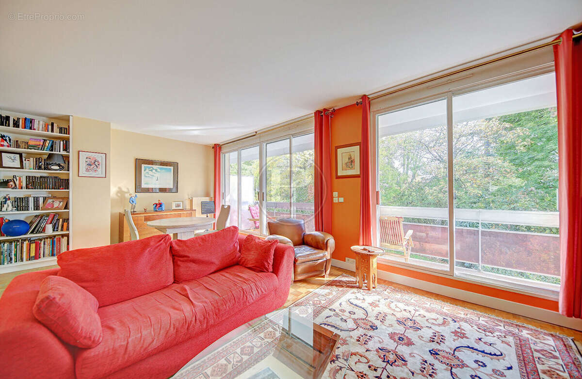 Appartement à MAREIL-MARLY