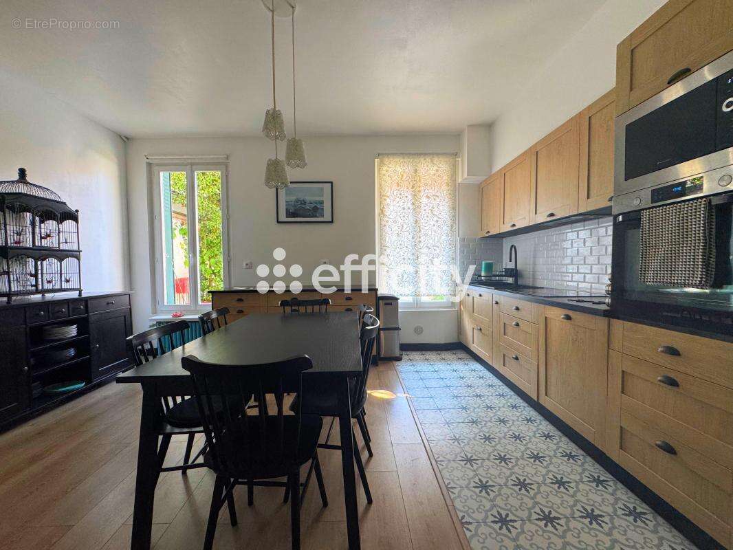 Appartement à MAISONS-ALFORT
