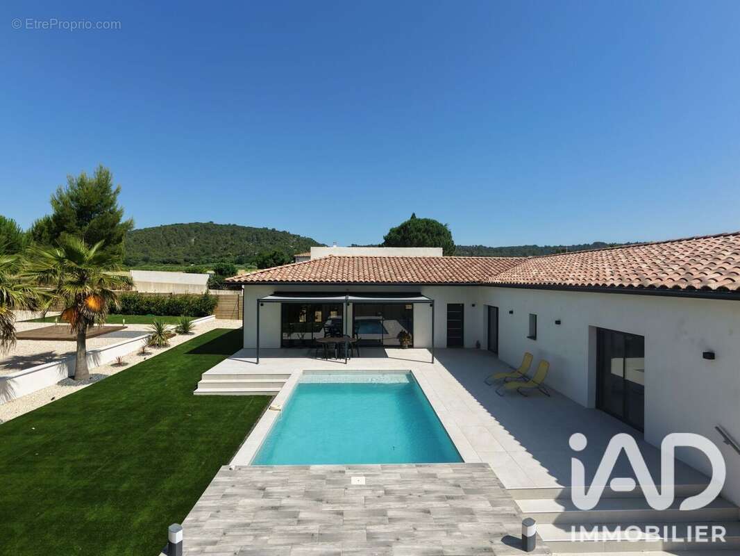 Photo 2 - Maison à CLARENSAC