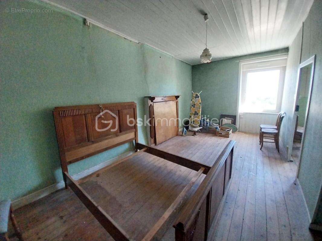 Maison de village en pierre 130m² à rénover - photo 4