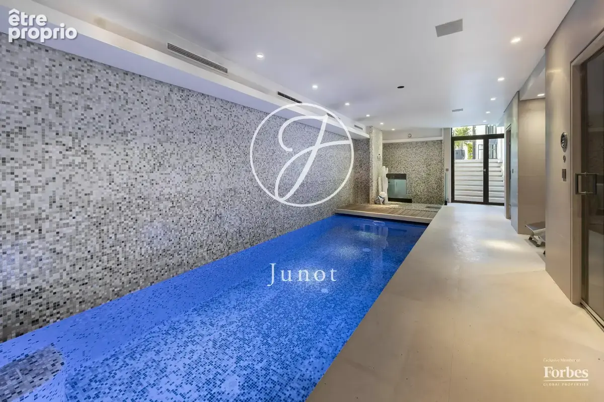 Paris 16e - MARÉCHAL MAUNOURY - Maison contemporaine - 424,29m² habitables - 8 pièces - Jardin 400m² - Terrasses - Piscine - Gar - photo 21