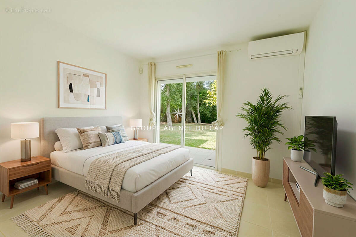 Superbe villa de plain-pied avec 5 chambres, piscine et double garage, proche golf et commerces - photo 9