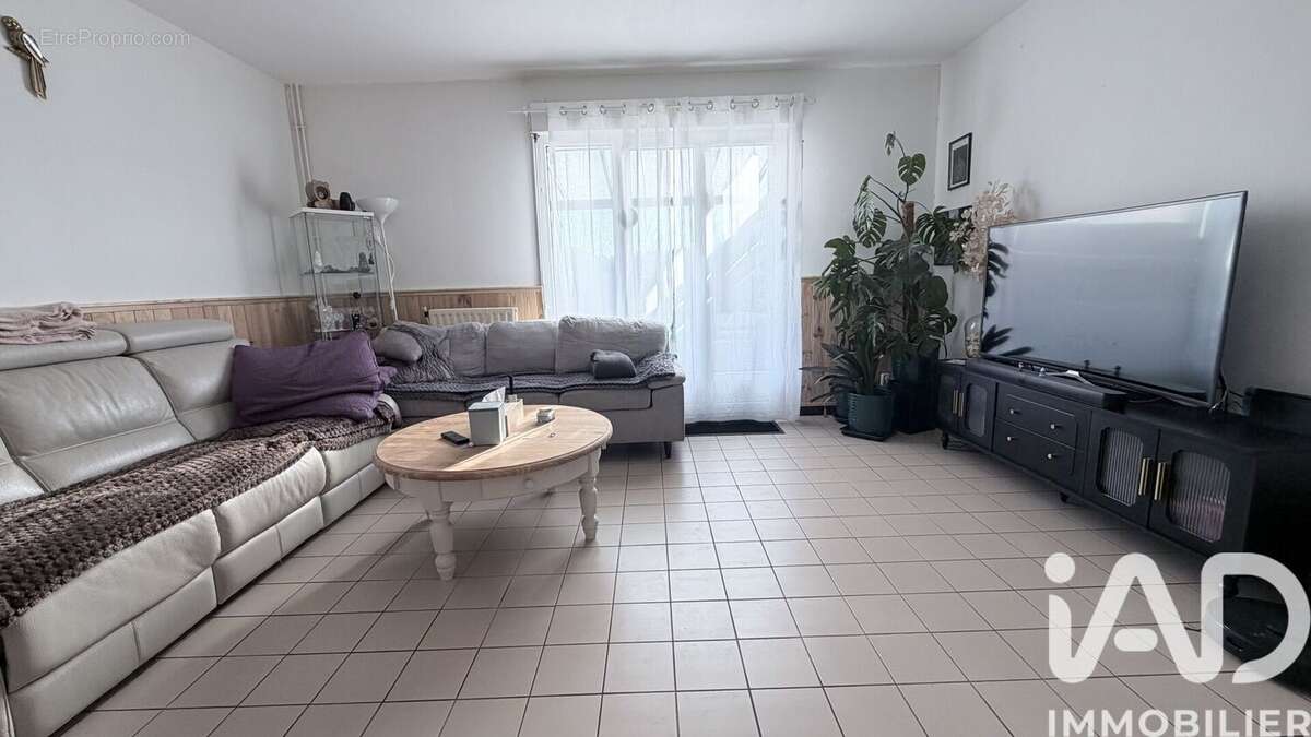 Photo 2 - Maison à GUESNAIN