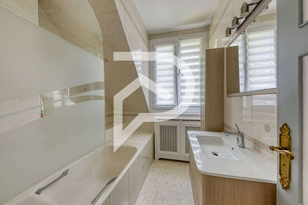 Maison à LIVERDY-EN-BRIE