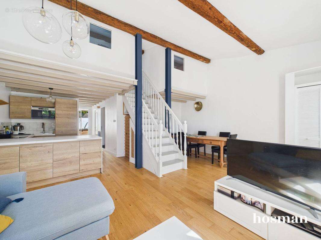 Superbe échoppe 4 pièces avec piscine, jardin et garage - Avenue de Montesquieu, Mérignac - photo 9