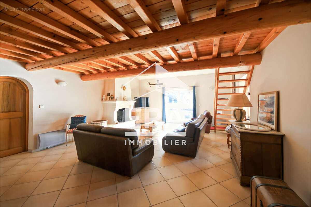 Maison 250m² à eyragues - photo 5