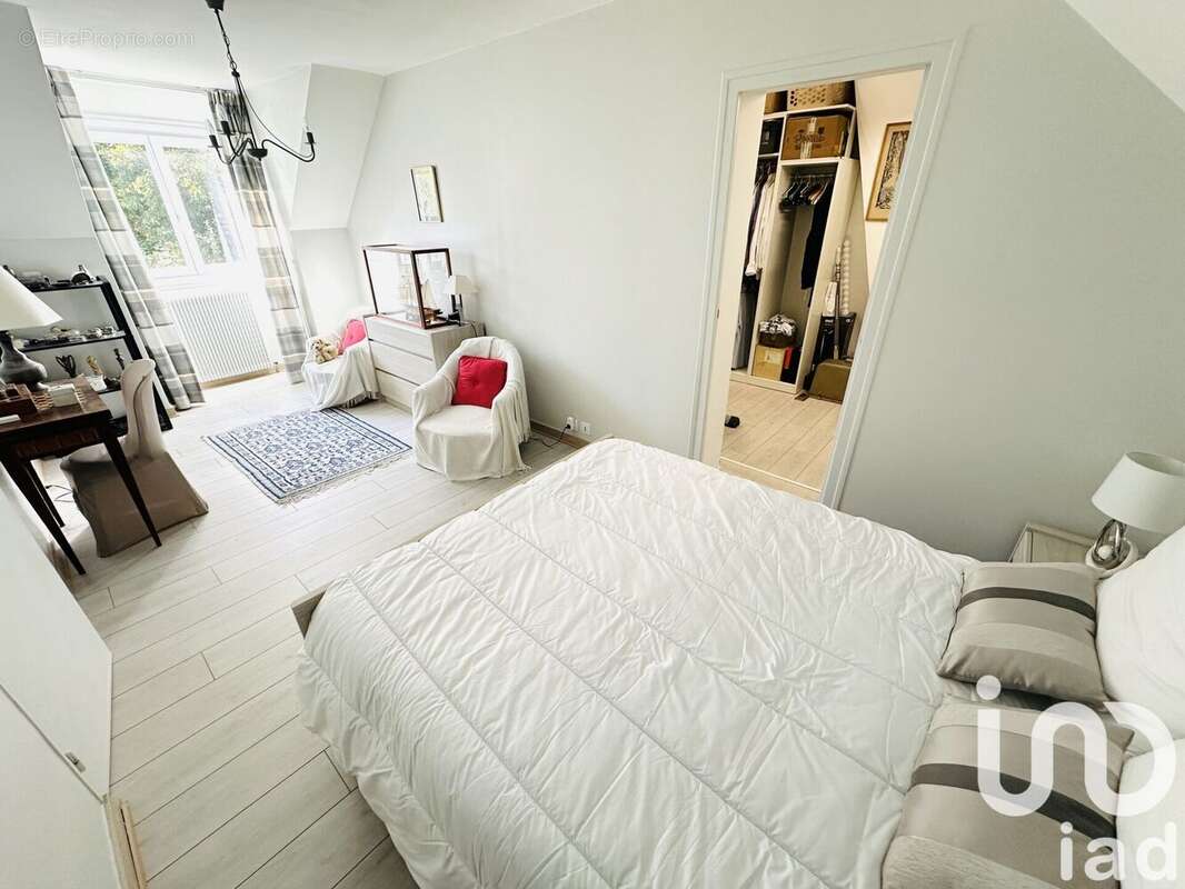 Photo 9 - Maison à SAINT-ARNOULT-EN-YVELINES