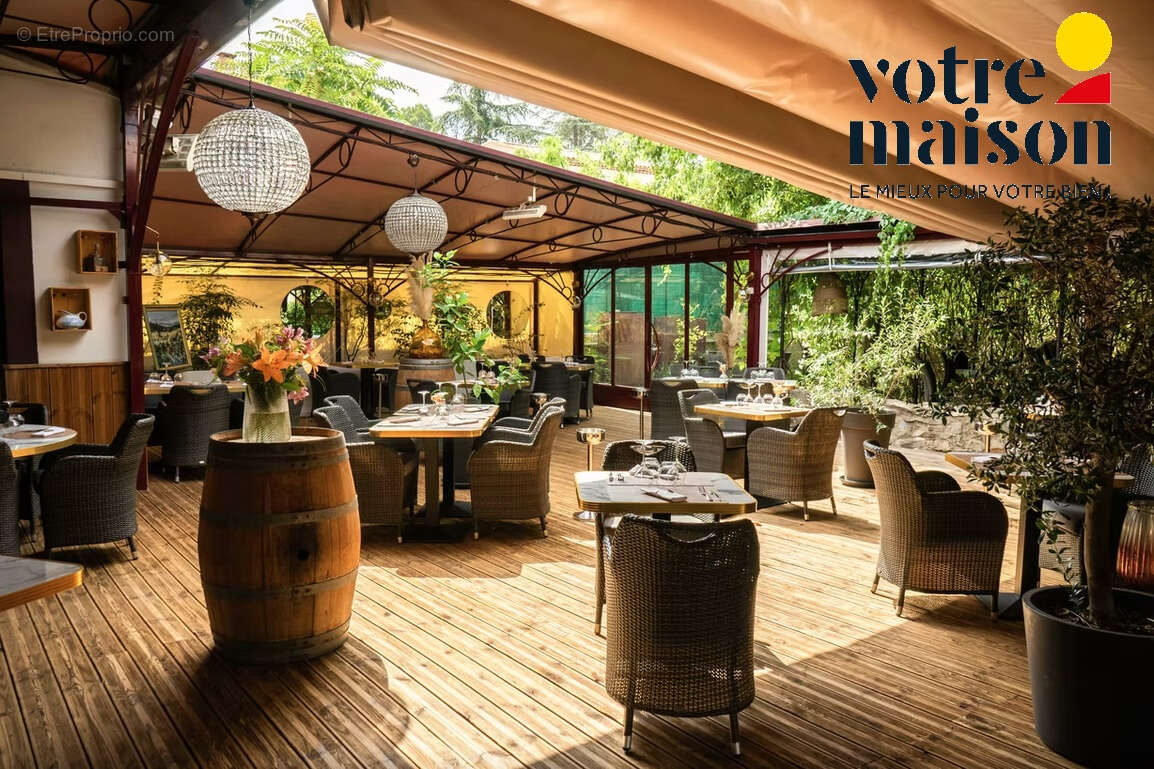 Commerce à LA BASTIDONNE