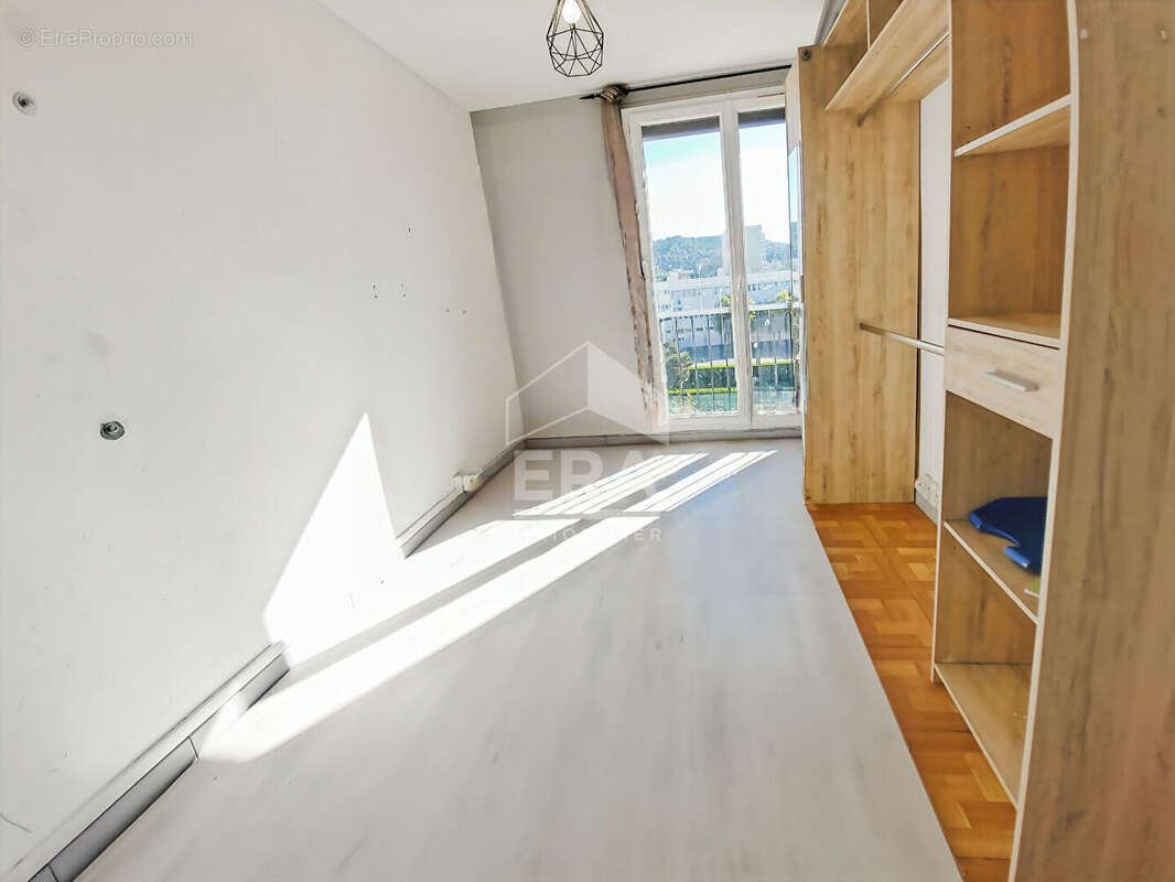 Appartement à SALON-DE-PROVENCE