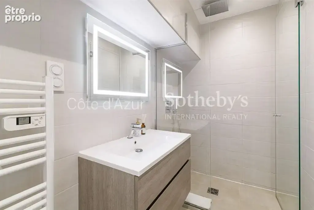 Cannes centre, duplex trois chambres avec balcon plein sud proche du Palais des Festivals - photo 7