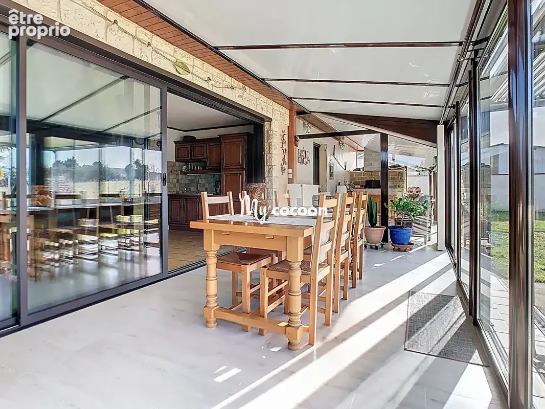 Maison - T5 - 141 m² - photo 10