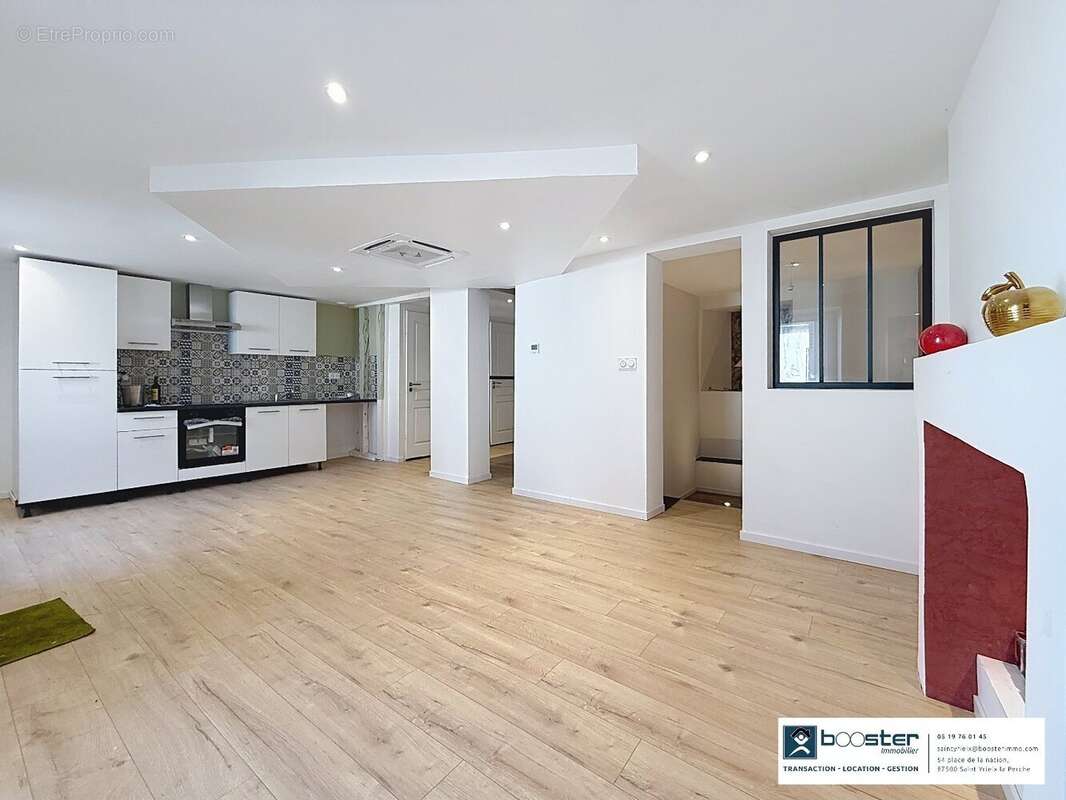 Maison à SAINT-YRIEIX-LA-PERCHE