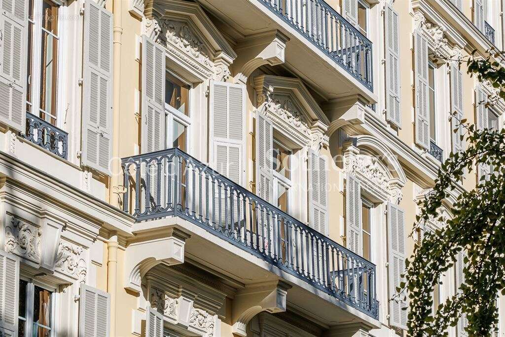 Appartement Belle Époque à rénover à Nice, fort potentiel, 190 m², Quartier Wilson - photo 4