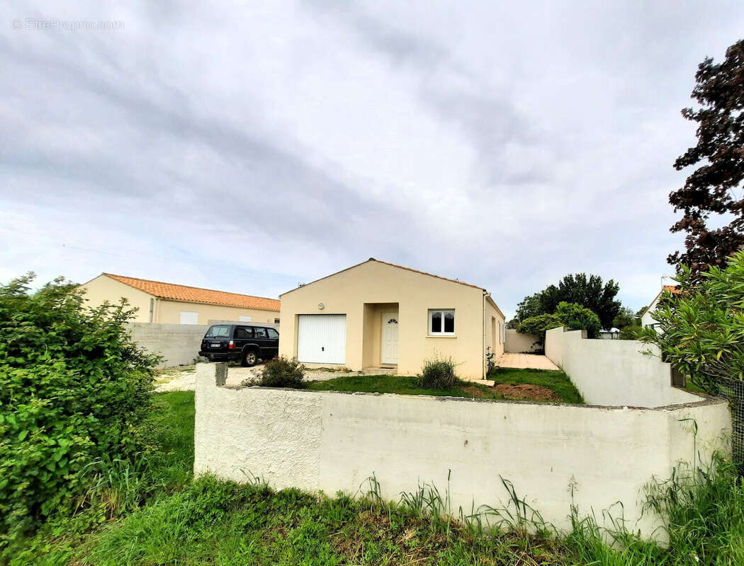 Maison 109 m² à Sainte-Gemme  - photo 3