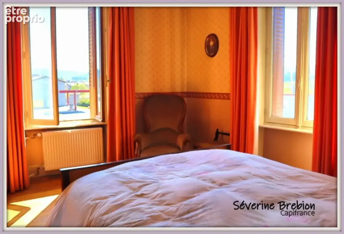 Ensemble immobilier avec une maison, 2 appartements loués, 2 garages, 3 ateliers à Chabreloche - photo 11