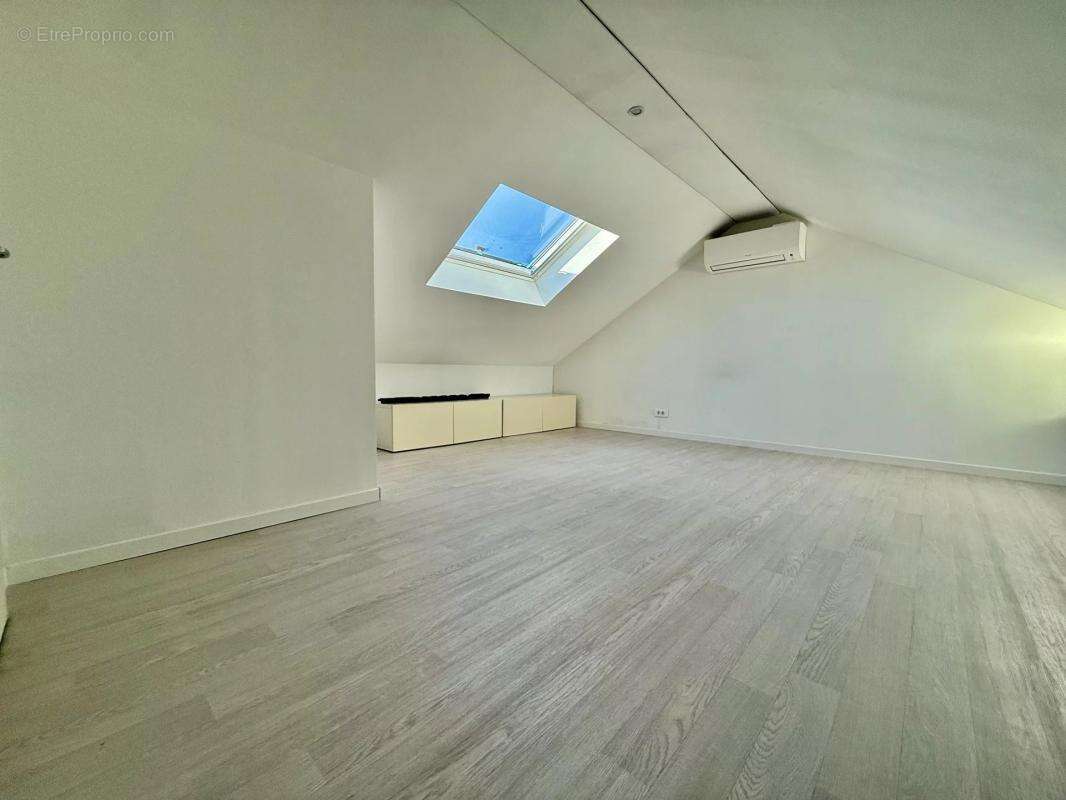 Maison à SAINT-GENIX-SUR-GUIERS