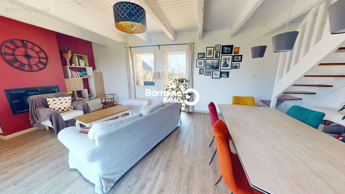 Maison à LE DRENNEC