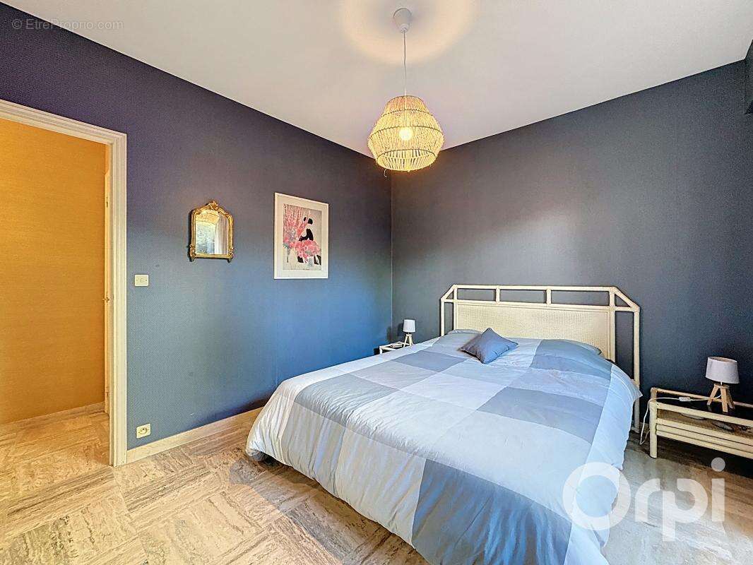 Appartement à VILLENEUVE-LOUBET