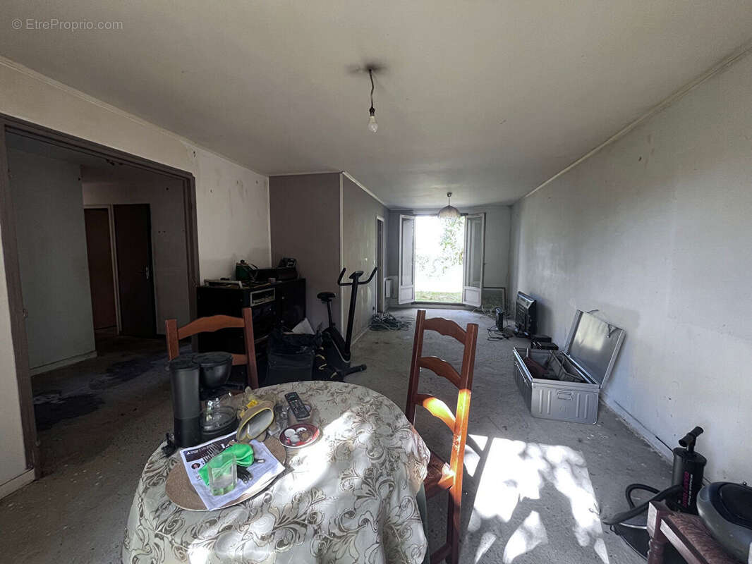 Maison à FRESNOY-LE-LUAT