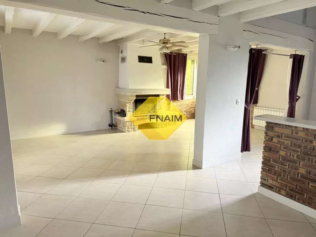 Maison à SAULX-LES-CHARTREUX