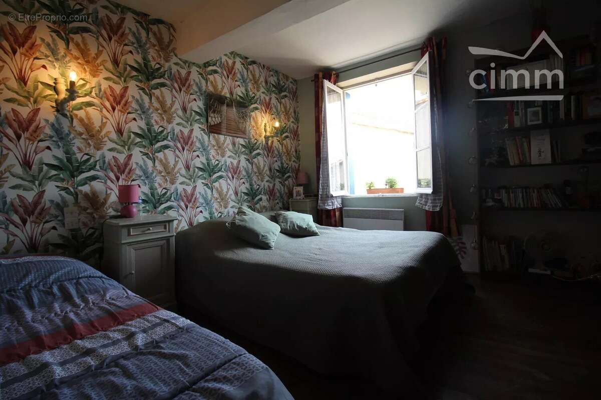 A vendre une maison de 150m² habitables avec un un jardin et une source - photo 14