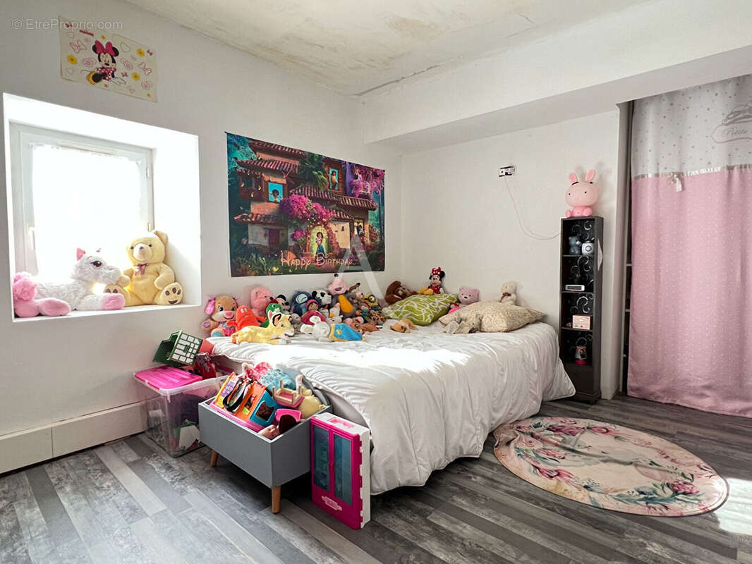 Maison à MOUZEUIL-SAINT-MARTIN