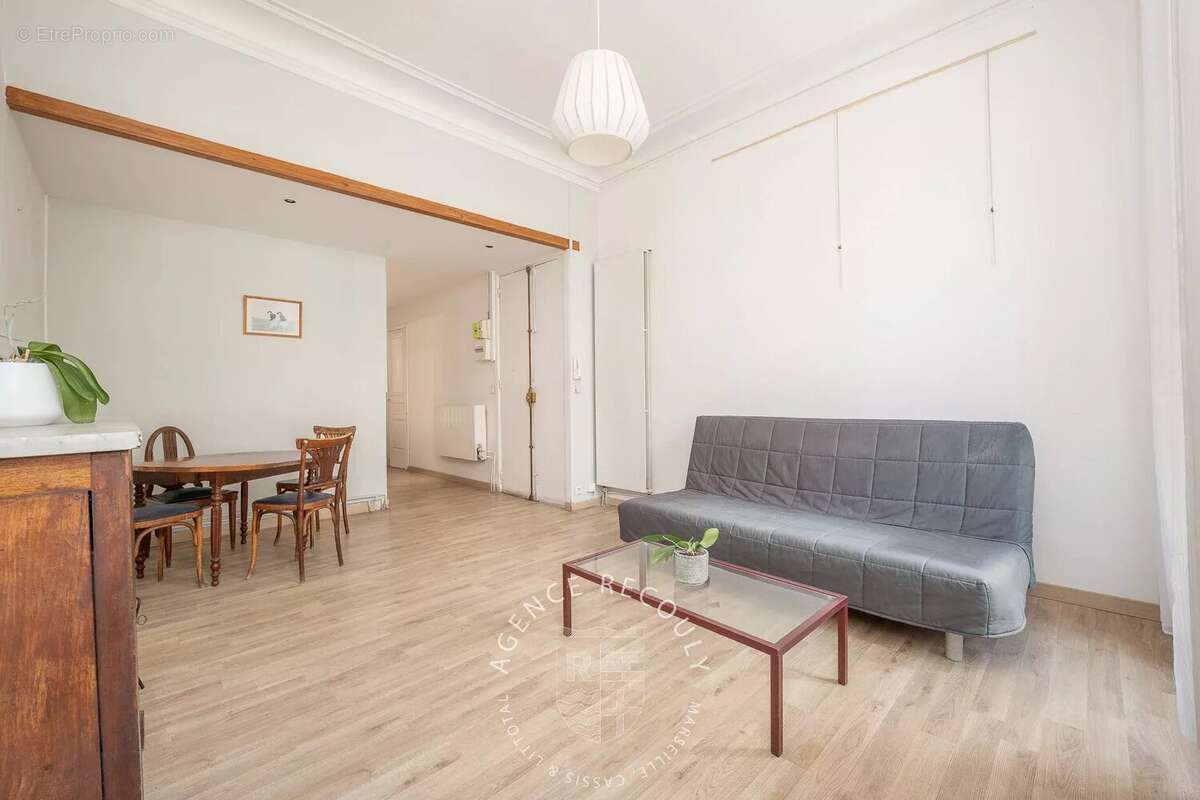 Appartement à MARSEILLE-8E