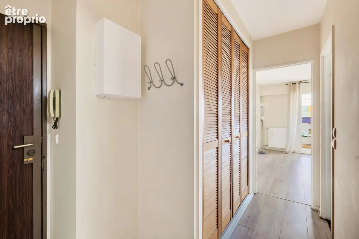 Paris 20, Pelleport/Gambetta : Studio avec balcon - photo 8