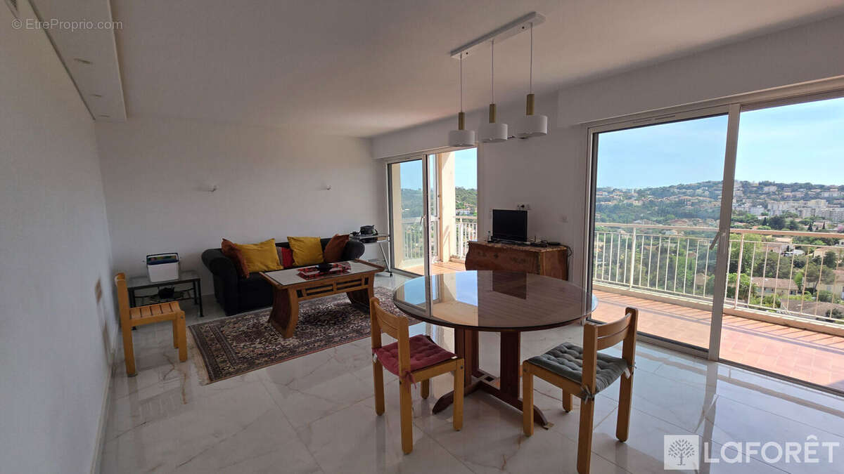 Appartement à SAINT-RAPHAEL
