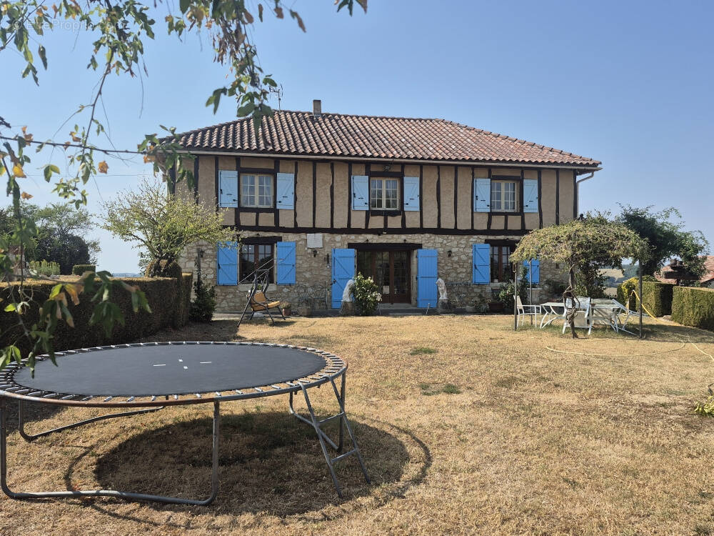 Maison à ORDAN-LARROQUE