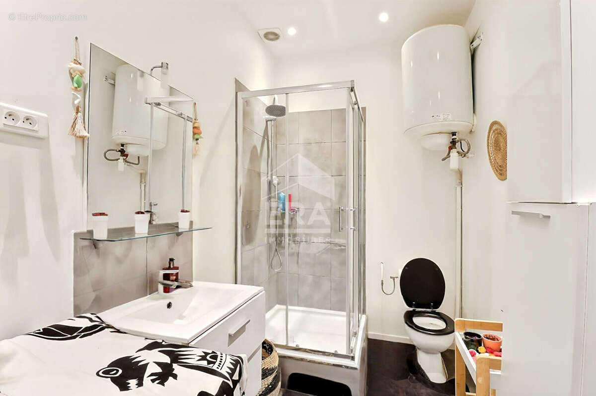 Appartement à MARSEILLE-5E