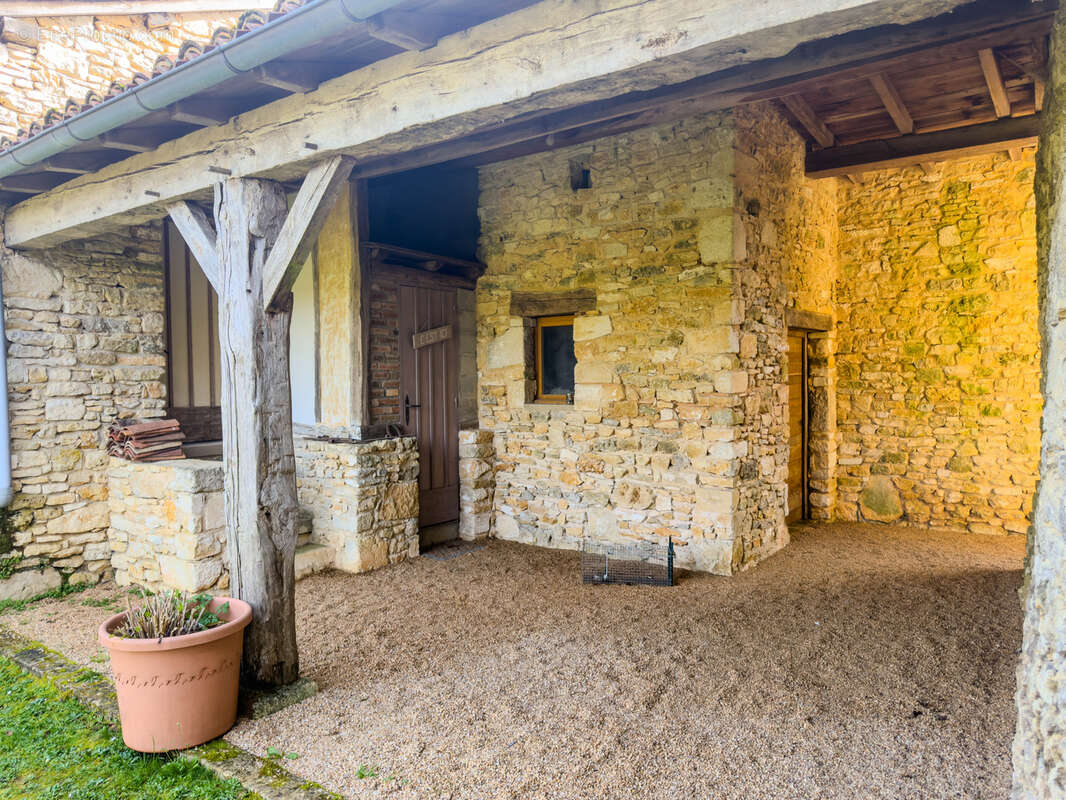 Maison à SARLIAC-SUR-L'ISLE