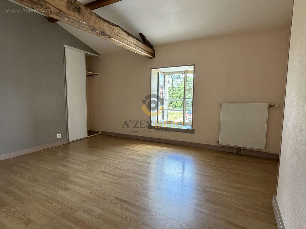 Maison 114 m² à Secondigny  - photo 6
