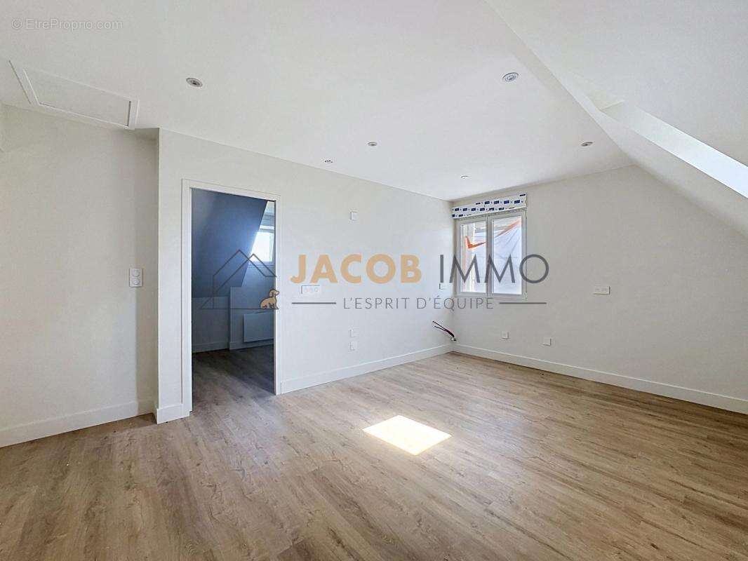 Appartement à GUIPRONVEL