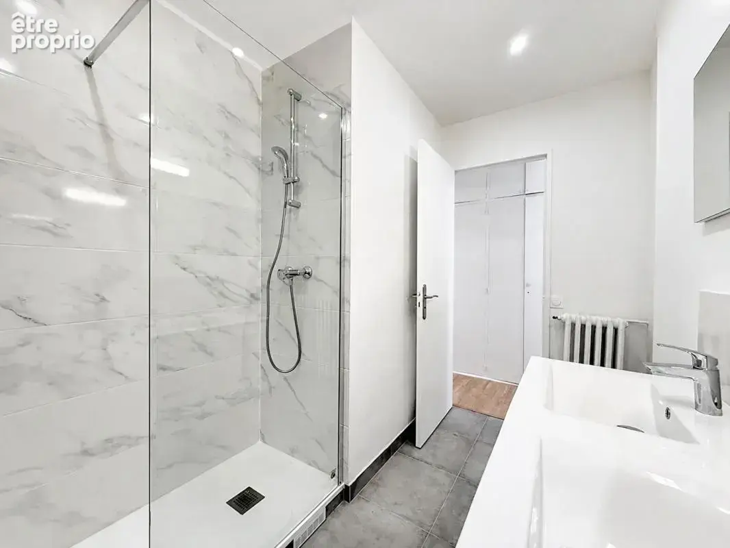 Appartement 3 pièces, rénové - 75 m² - Versailles Rive Droite - photo 7