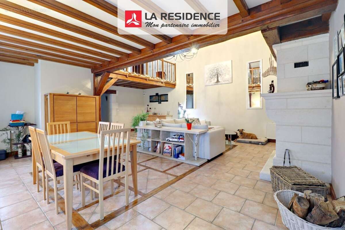 Maison à GARANCIERES