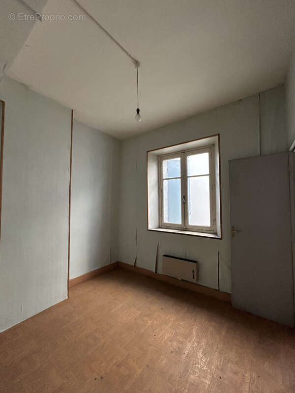 Sur la Promenade à Alzonne, maison de village de 65m2 à rénover. - photo 9