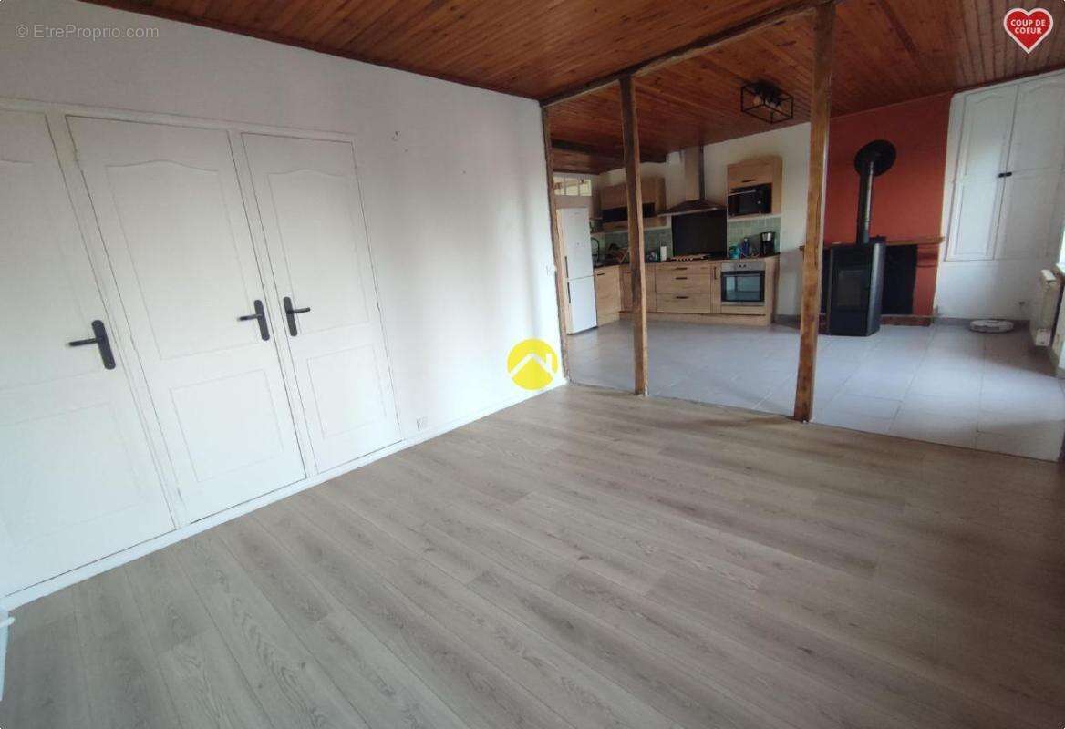 Maison à VAILLY-SUR-SAULDRE