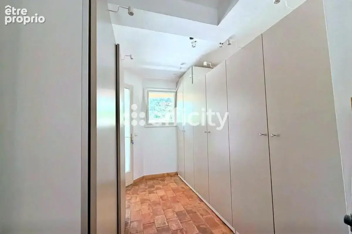 Maison 6 pièces 207 m² à vendre à Aubagne (13400) - photo 18
