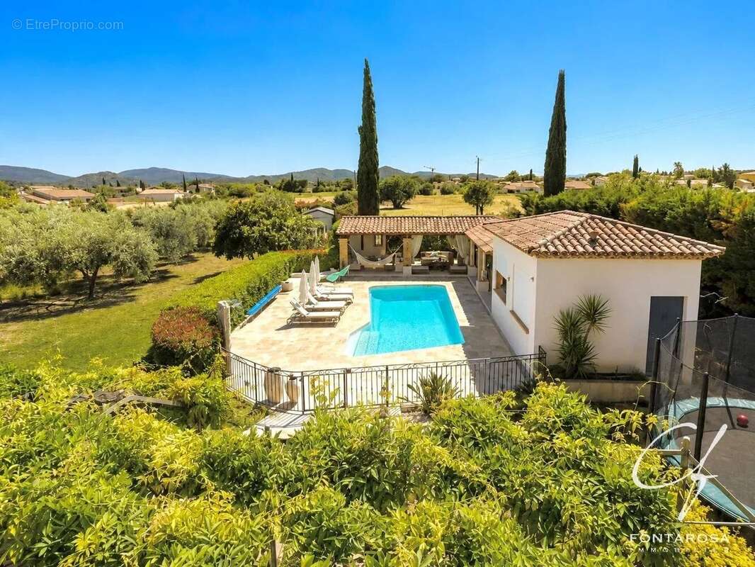 Villa d’Exception au Muy ! Piscine, Pool House & Prestations Haut de Gamme - photo 15